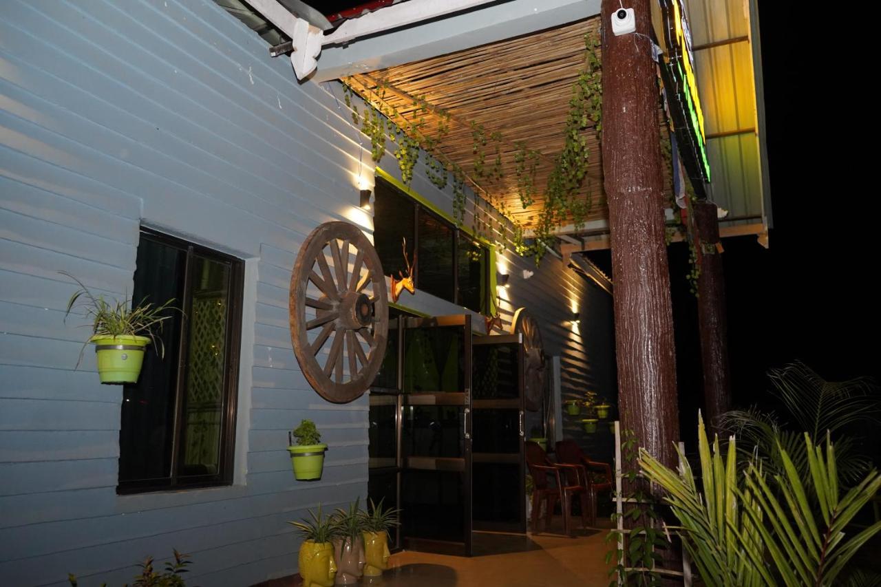 The Pugmark Wildlife Resort Jyoti Gaon Extérieur photo